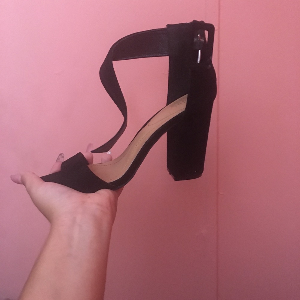 Shoes - Picture 3 of 3